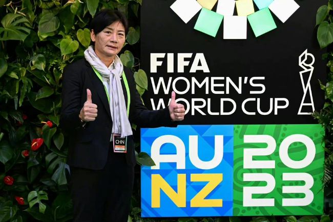 这种经历，使他们放弃了遥想国家、民族或人民，去弘扬主旋律，而是直接面对实际的生存问题。